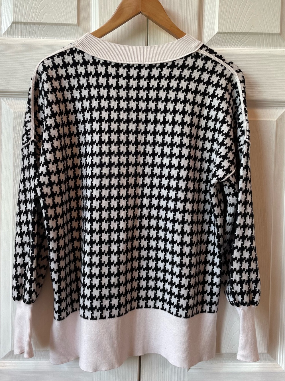 Black and Cream Houndstooth Crewneck Sweater - Women's - Picture 6 of 6